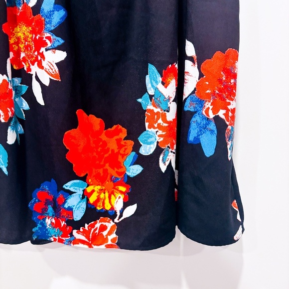 DESIGN LAB – Black floral off-the-shoulder dress | Large * - Picture 6 of 9